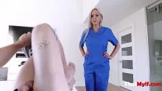 Küçük Ve Güzel Amcık Seks İhtiyacı Var
