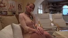 Play Valentine's Day Blowjob In England