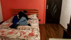 Afspelen Gepassioneerde amateur brunette in hardcore cowgirl en missionarisneuk