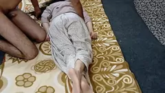 Odtwórz SKANDAL STEPFAMILY DESI DEI: Pendżabski Bhua's Full HD Noc Pasji